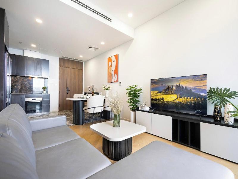 Estella Luxury Vacation Hotel Apartment image