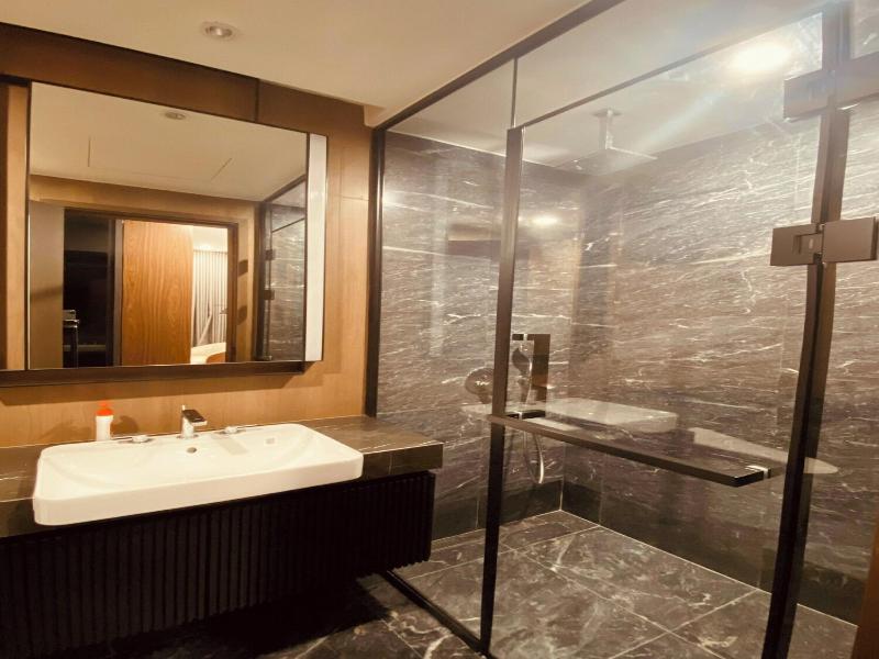 Estella Luxury Vacation Hotel Apartment image