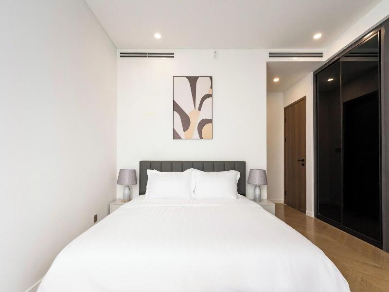 Estella Luxury Vacation Hotel Apartment image