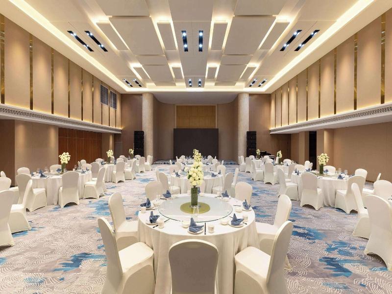 Wyndham Garden Rizhao Donggang Resort — view