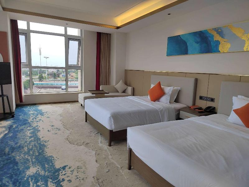 Wyndham Garden Rizhao Donggang Resort image