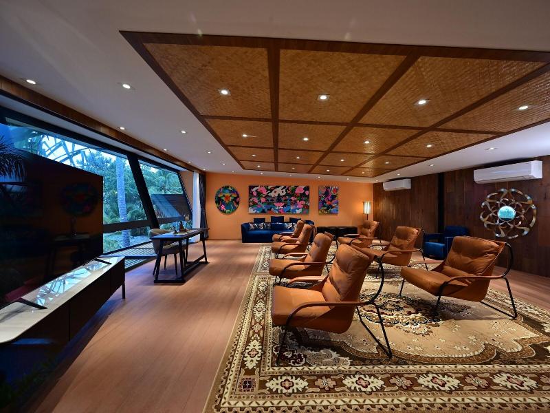 Big Sun Residence By Iretreat image