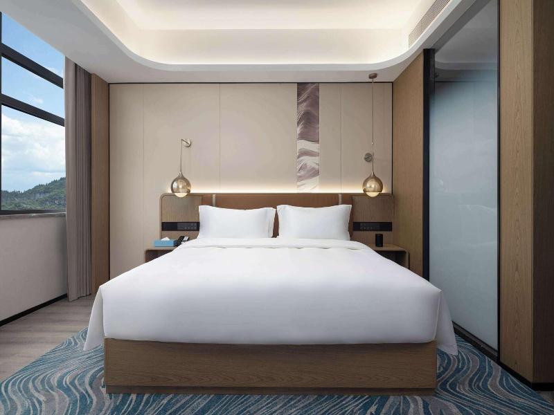 Days Hotel By Wyndham Enshi Girls Town image