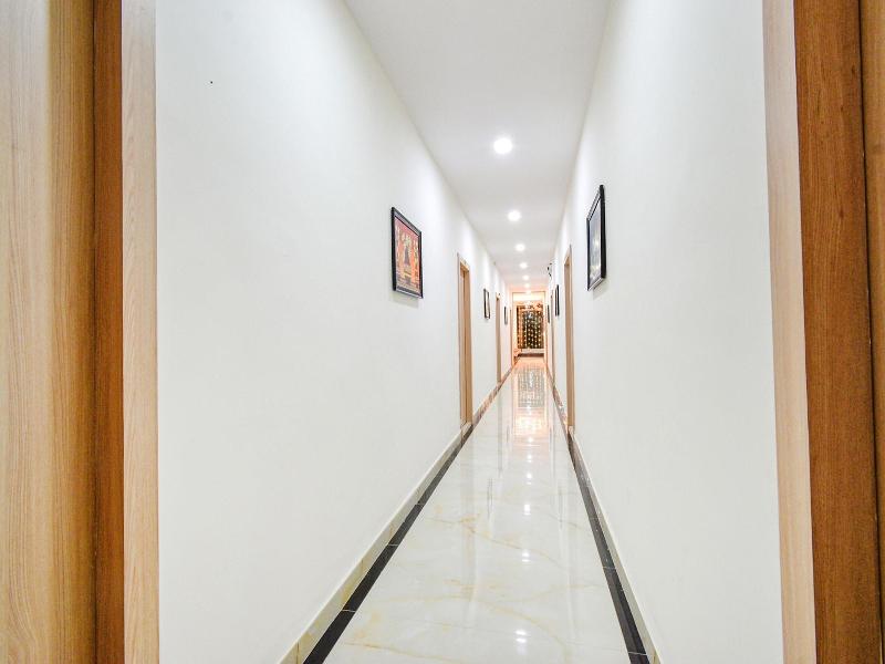 Fabhotel Narsingi