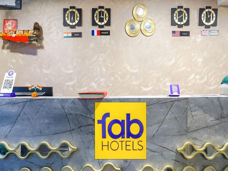 Fabhotel Embassy image