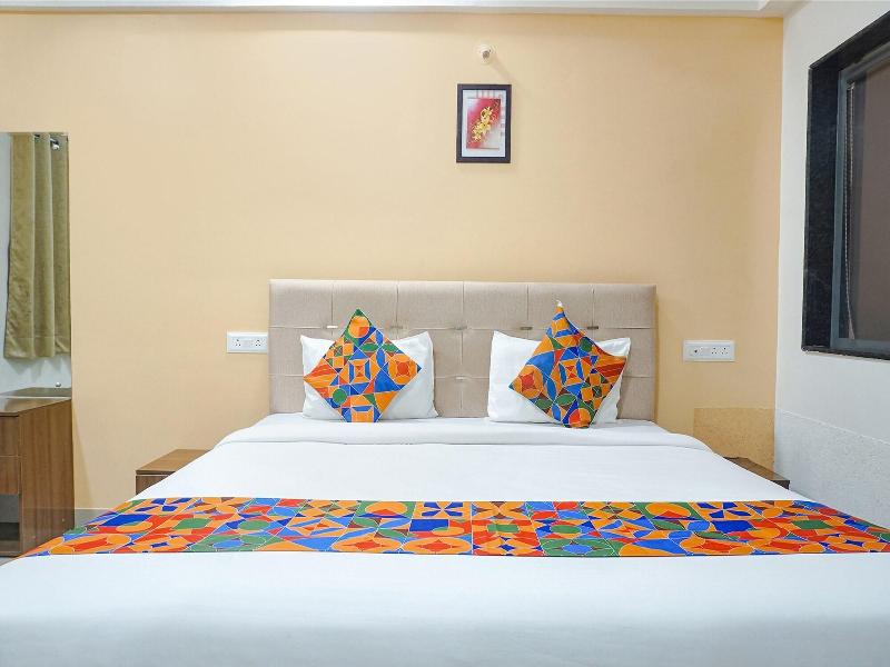 Fabhotel Embassy image