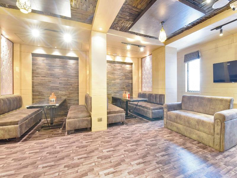 Fabhotel Pearl Square image