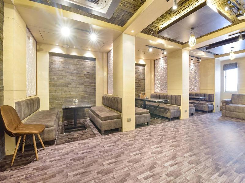 Fabhotel Pearl Square image