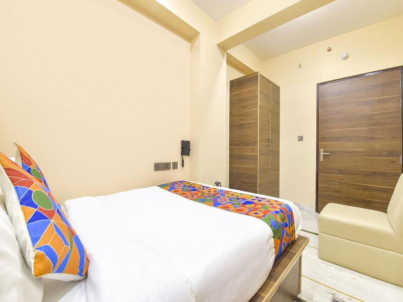 Fabhotel Pearl Square image