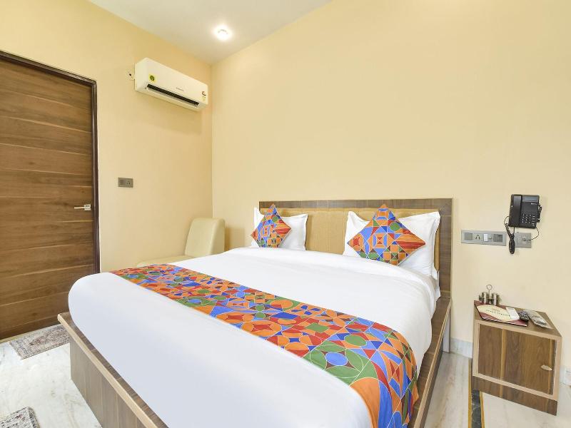 Fabhotel Pearl Square image
