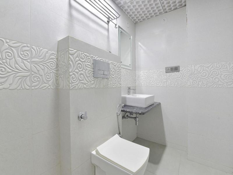 Fabhotel Pearl Square image