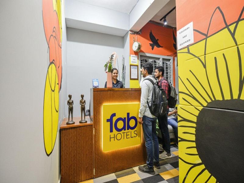 Fabhotel Vk Luxury Room's