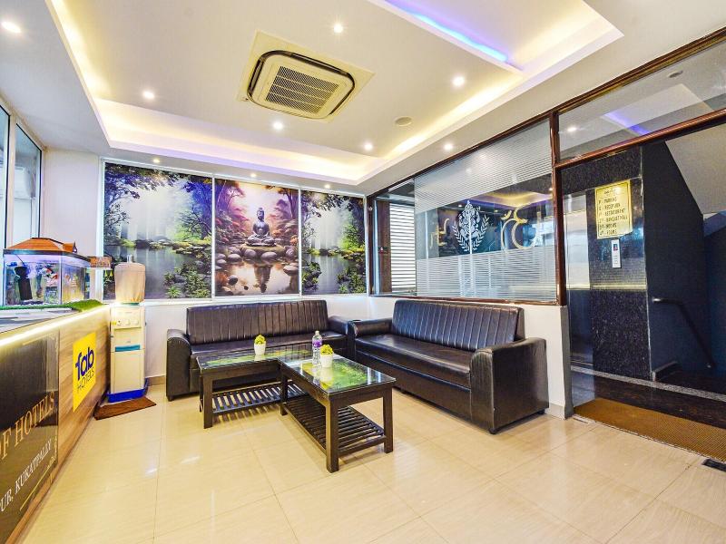 Fabhotel Broholic Prime Suites