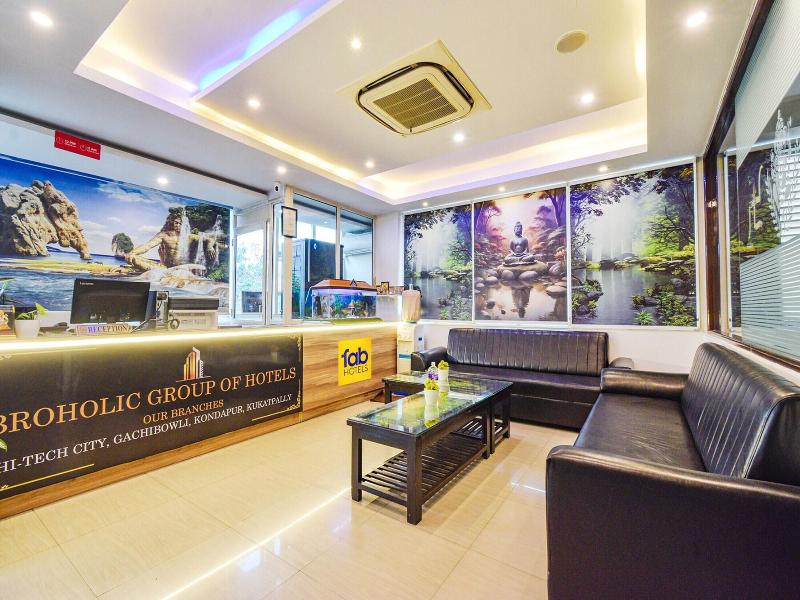Fabhotel Broholic Prime Suites