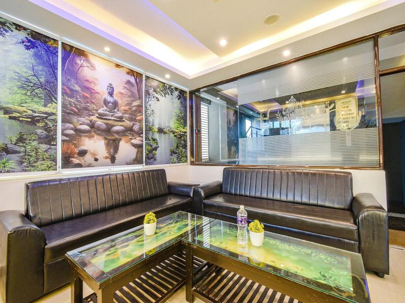Fabhotel Broholic Prime Suites