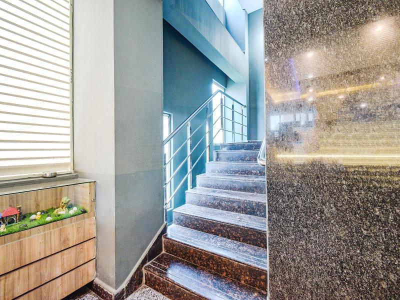 Fabhotel Broholic Prime Suites