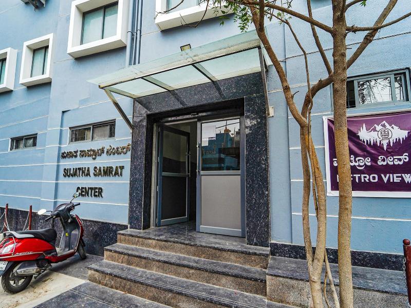 Fabhotel Metro Suites image