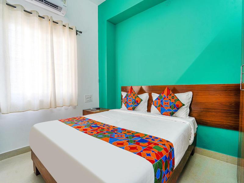 Fabhotel Metro Suites image