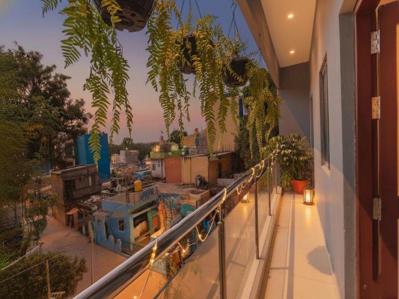 Fabhotel Metro Suites image