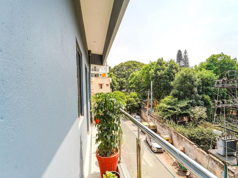 Fabhotel Metro Suites image