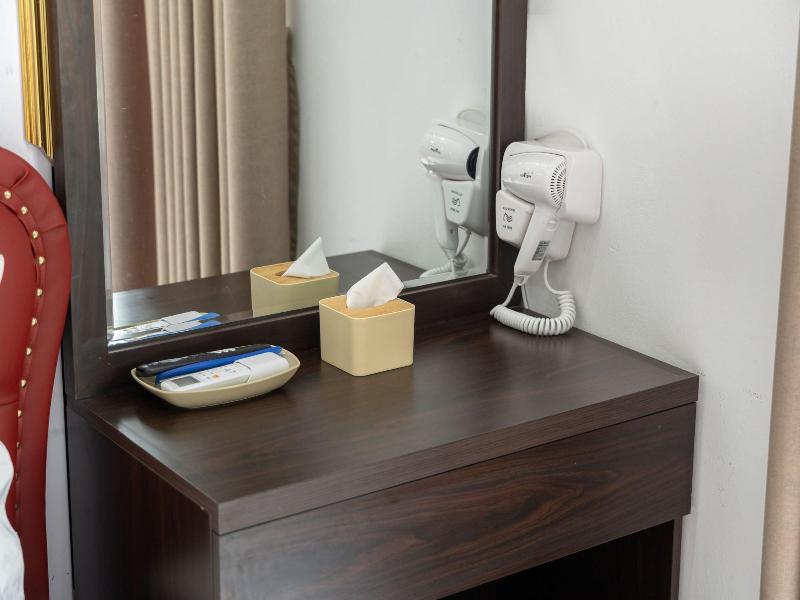 Oyo 1238 Bao Son Hotel image