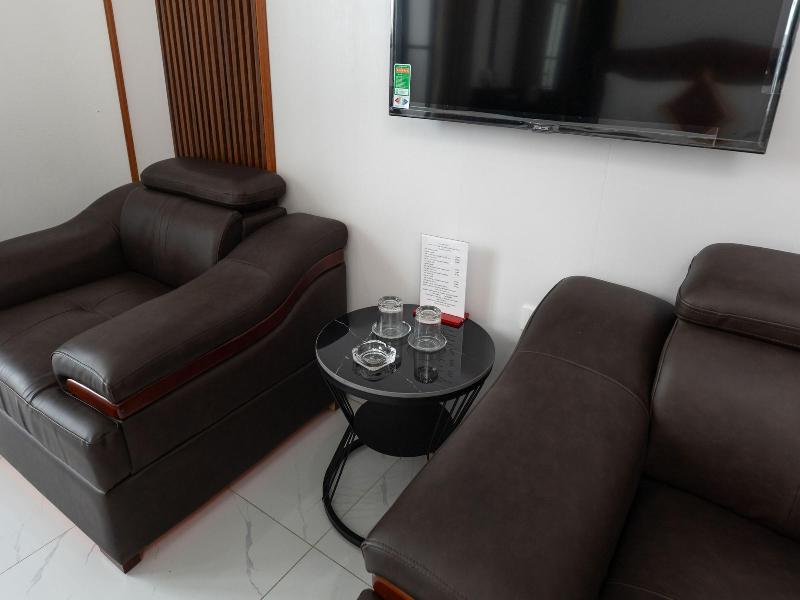 Oyo 1238 Bao Son Hotel image