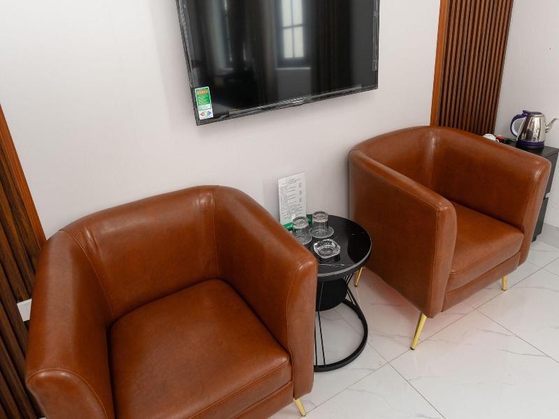 Oyo 1238 Bao Son Hotel image