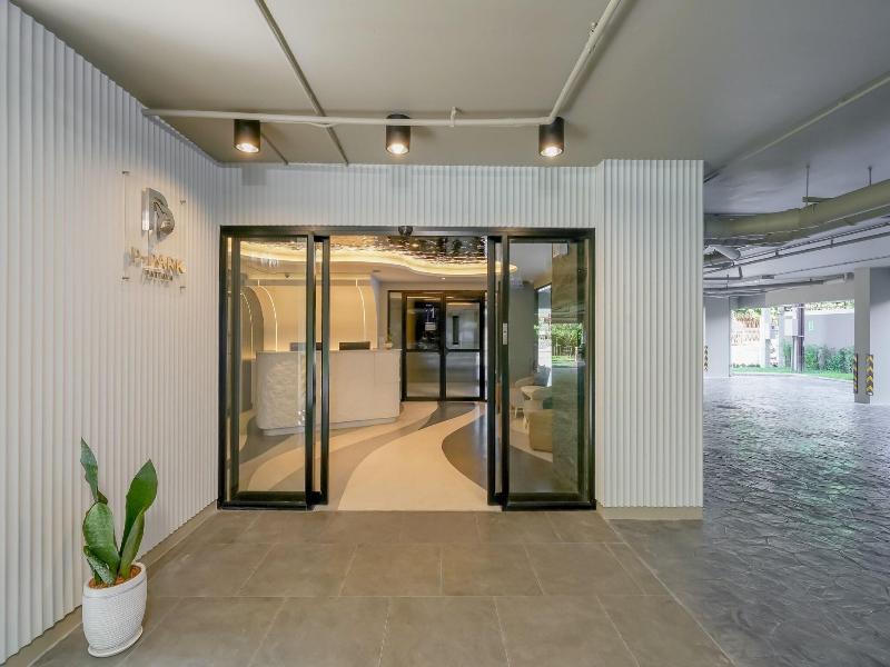 P-park Hotel Pattaya image