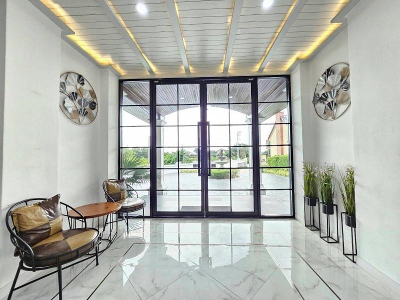 Cottage Pine Rayong image