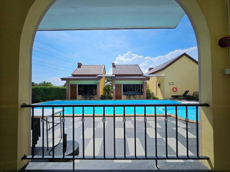 Cottage Pine Rayong image