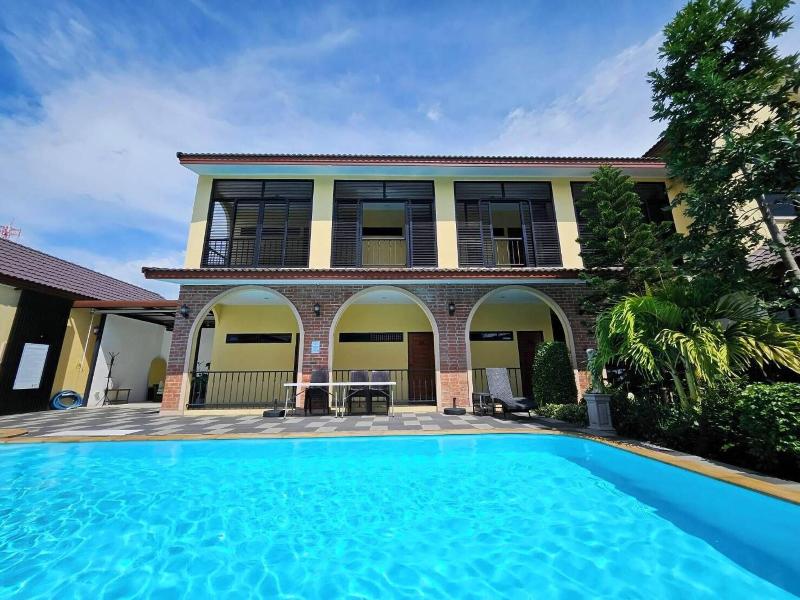 Cottage Pine Rayong image
