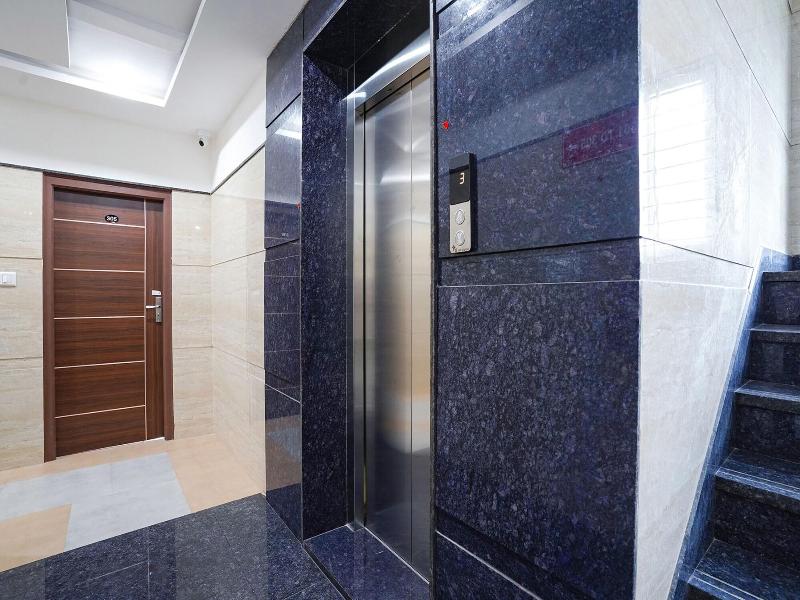 Fabhotel Hsr Gateway image