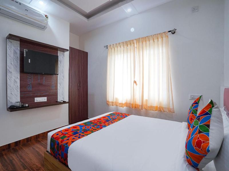Fabhotel Hsr Gateway image