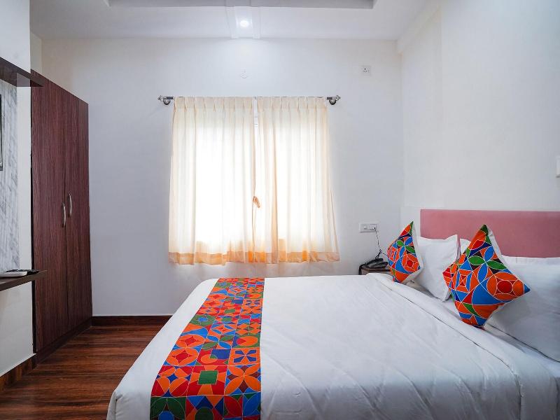 Fabhotel Hsr Gateway image
