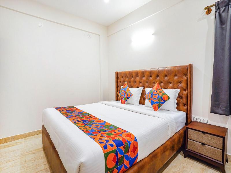 Fabhotel The Pearl Boutique image