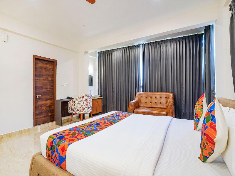 Fabhotel The Pearl Boutique image