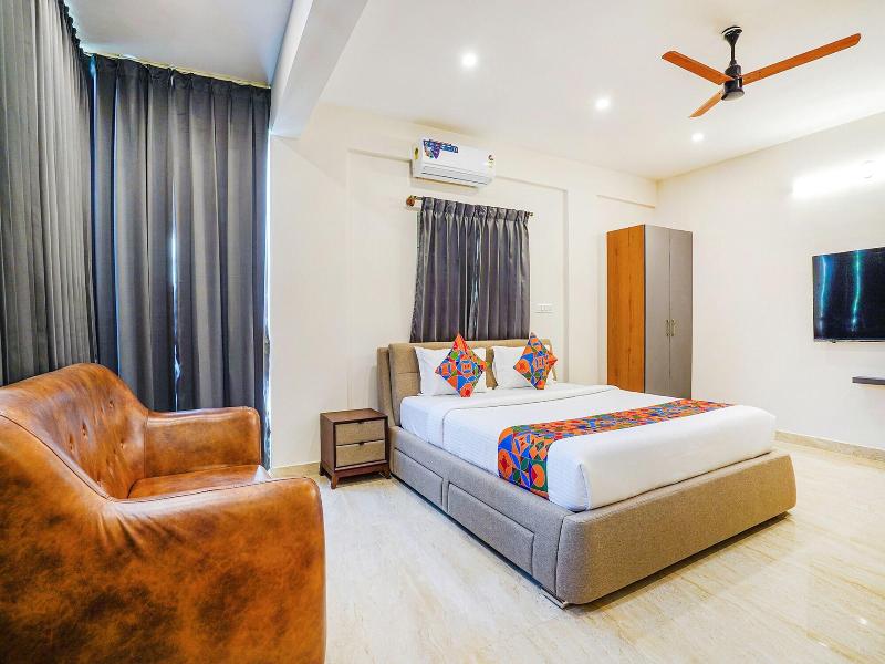 Fabhotel The Pearl Boutique image