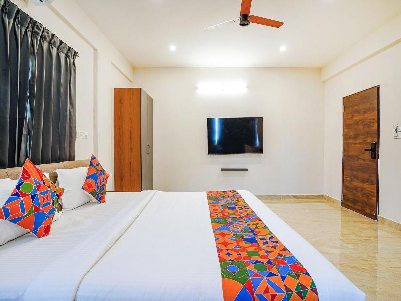 Fabhotel The Pearl Boutique image