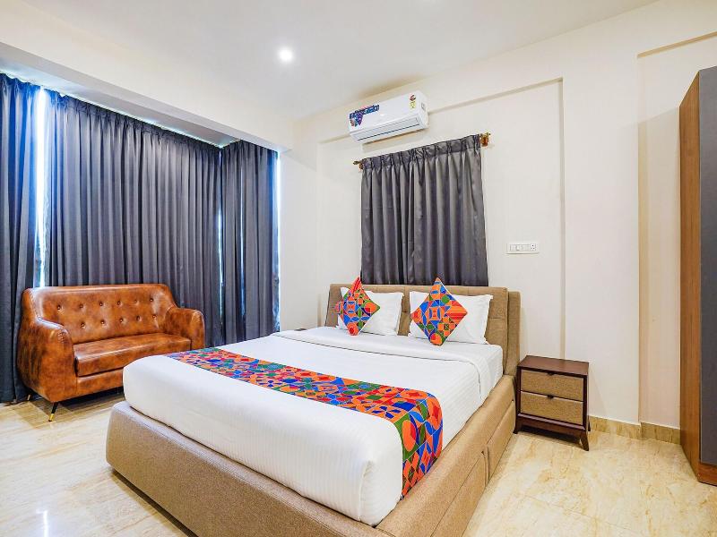 Fabhotel The Pearl Boutique image