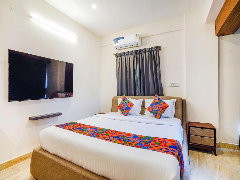 Fabhotel The Pearl Boutique image