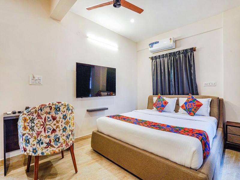 Fabhotel The Pearl Boutique image