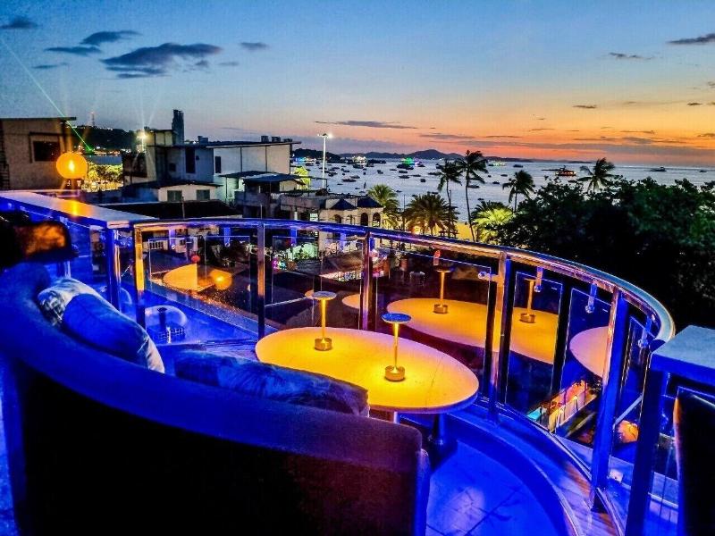 The Globe Hotel Bar And Restaurant image