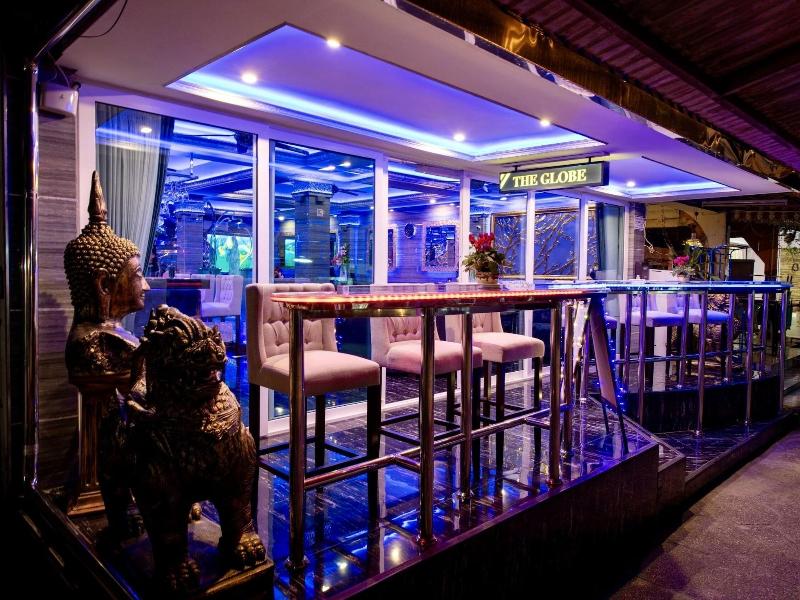 The Globe Hotel Bar And Restaurant image