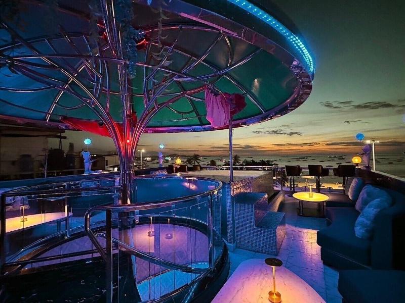 The Globe Hotel Bar And Restaurant image