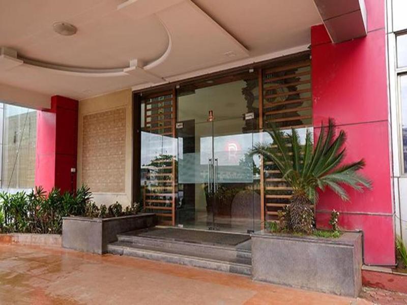 Fabhotel Prime Rester Select Chakan image