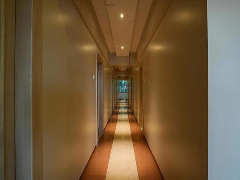 Fabhotel Prime Rester Select Chakan image