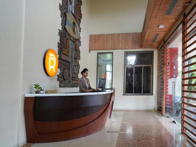Fabhotel Prime Rester Select Chakan image