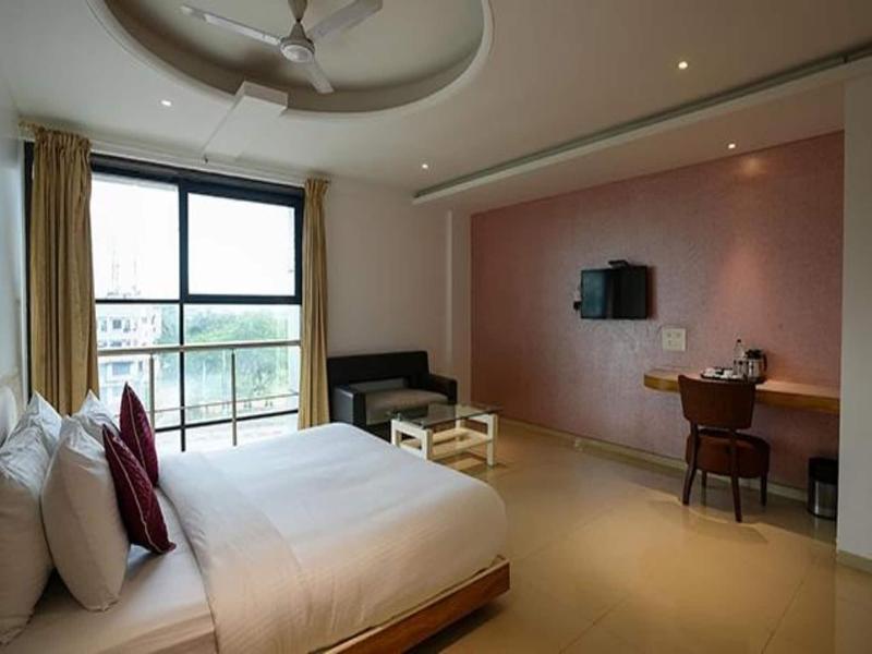 Fabhotel Prime Rester Select Chakan image