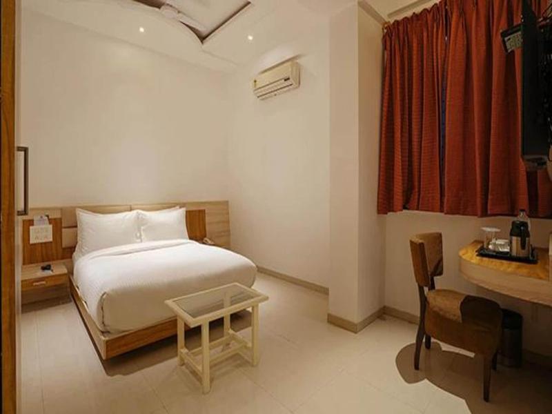 Fabhotel Prime Rester Select Chakan image