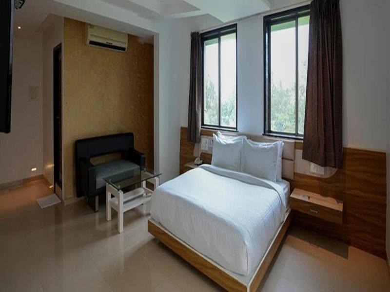 Fabhotel Prime Rester Select Chakan image